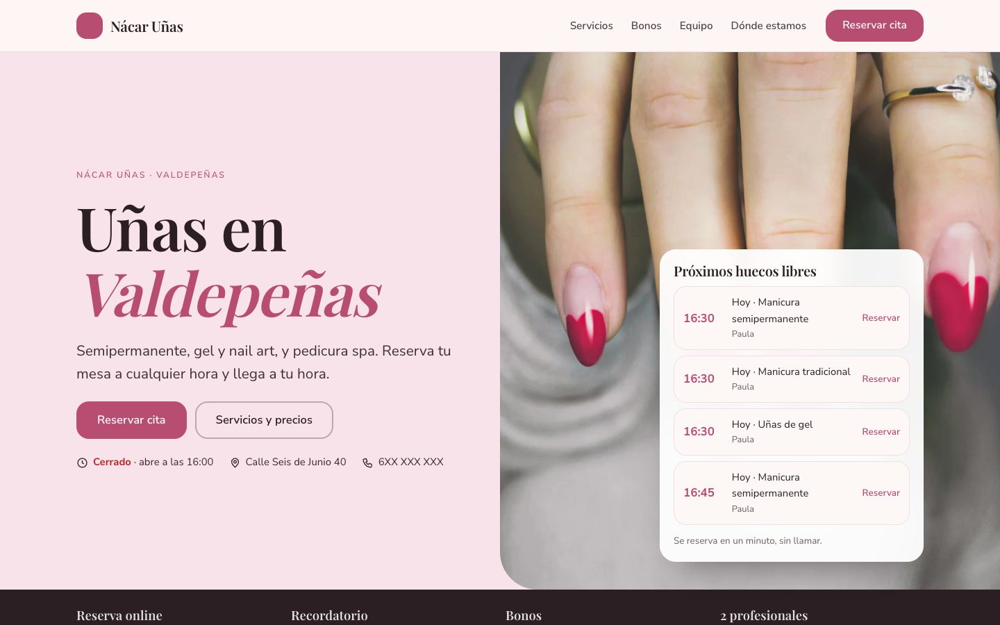 Página web con reservas online de salón de uñas en el ordenador: Nácar Uñas, un centro de ejemplo