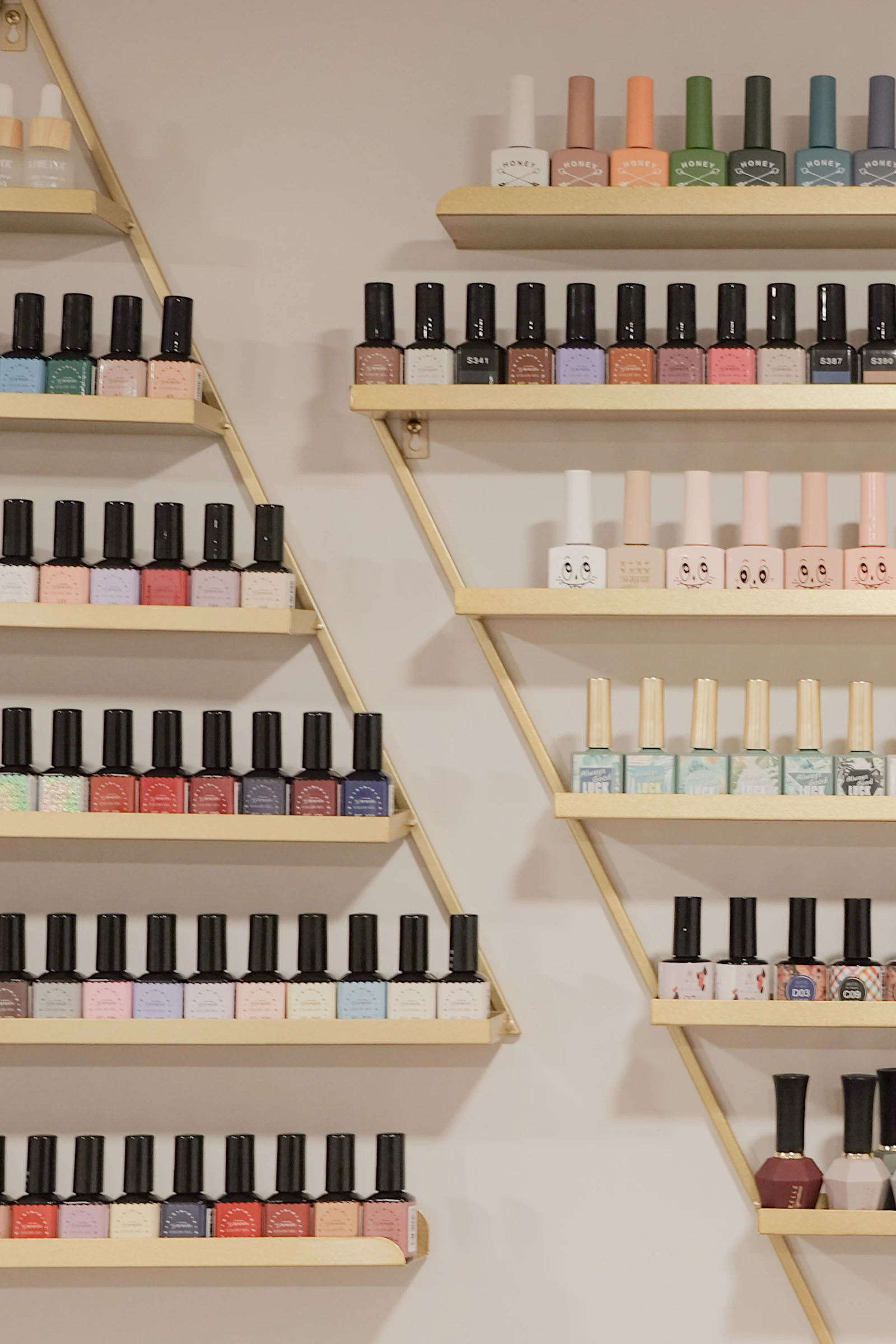 Nácar Uñas, Valdepeñas